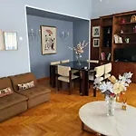 Marichris's Place Apartamento *